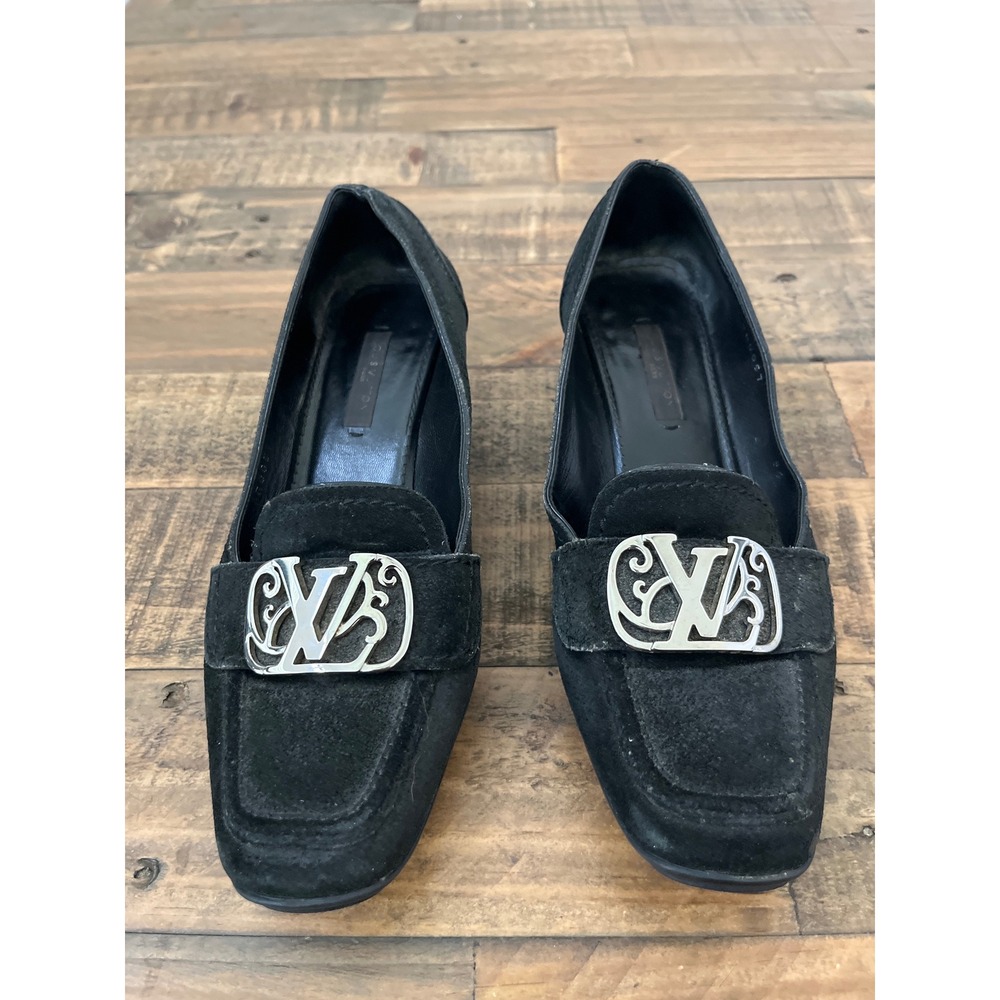 Louis Vuitton Black Suede Kitten Heel Loafers Silver LV Logo Buckle BR0057 Sz 6 - Picture 2 of 10
